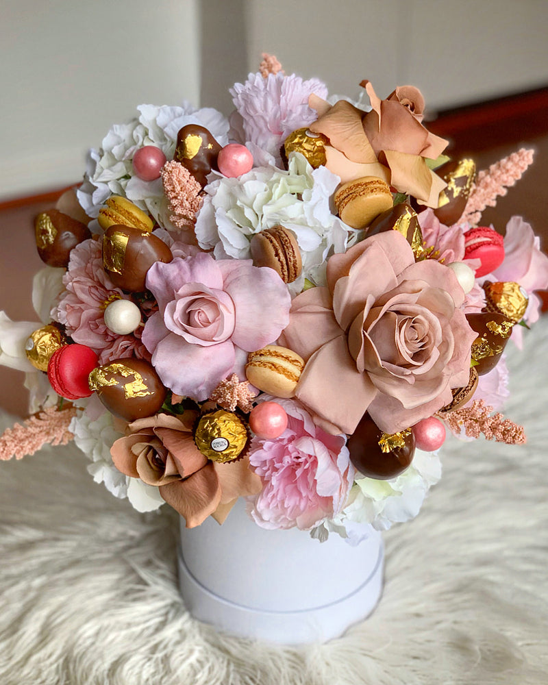 Floral & Dessert Gift Box